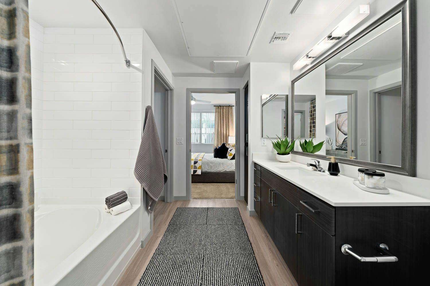 Gallery Aviva Goodyear in Goodyear, AZ