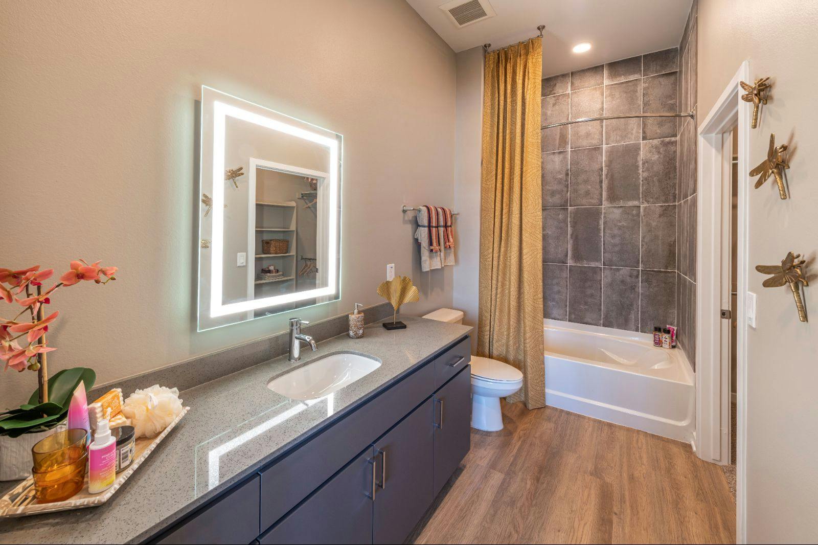 Gallery Brix Warehouse District