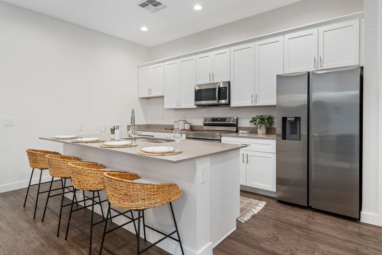 EVR Porter Neighborhood | Dining & Shopping in Tempe, AZ