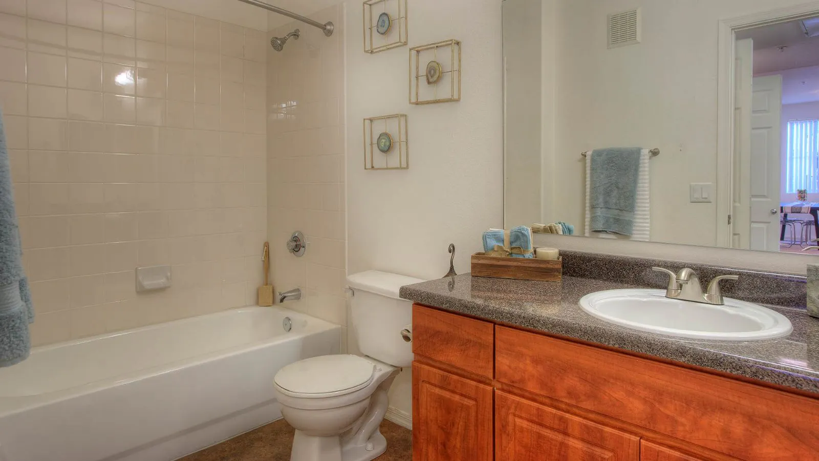 Apartments In Gilbert Az The Reserve At Gilbert Towne Centre