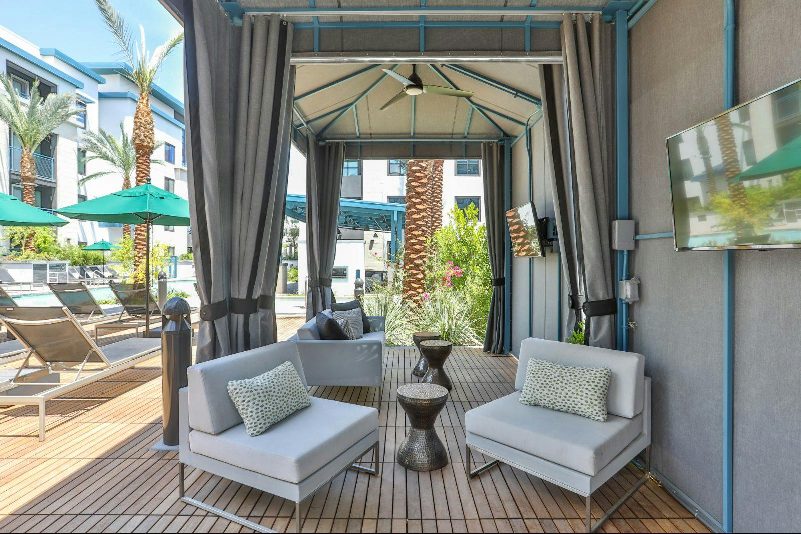Lakeside Drive Luxury Apartments Tempe Arizona Cabanas Lakeside Drive Apartments Tempe Az