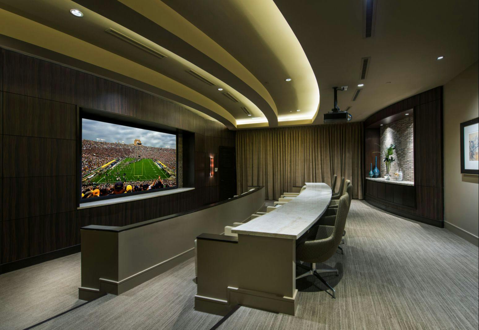 Luxury Apartment Homes Emerson Mill Avenue in Tempe, AZ