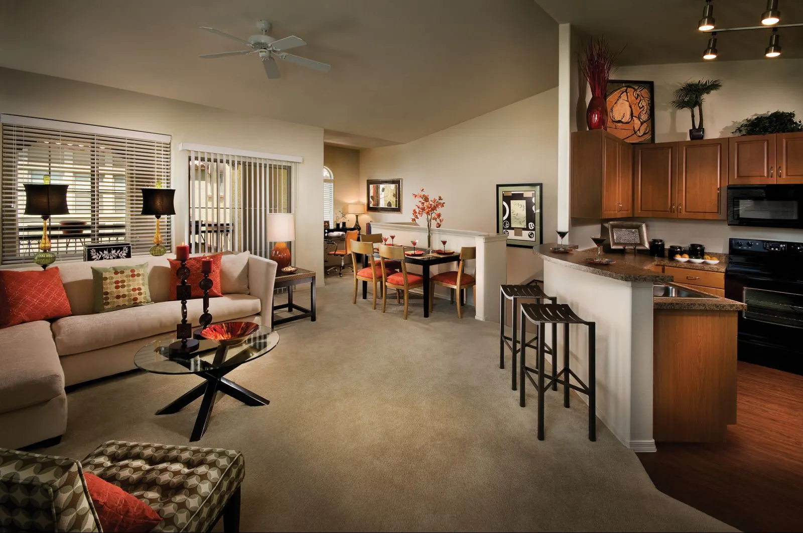 √ Ravenwood Apartments Tempe