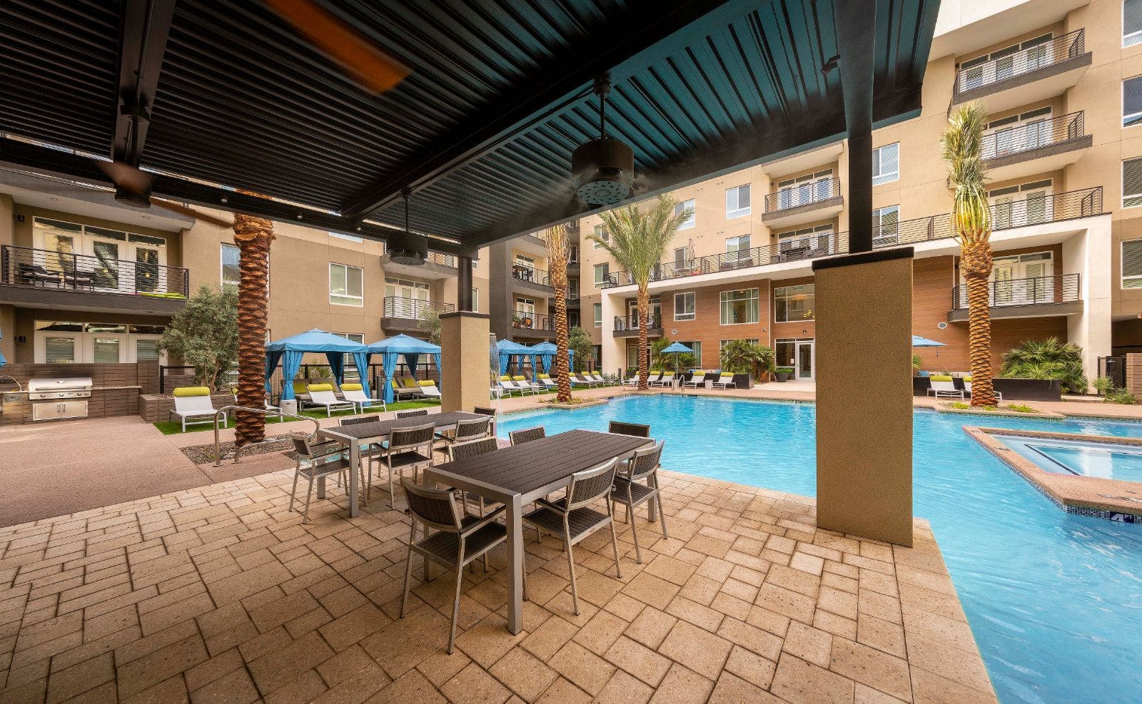 Luxury Apartment Homes Carter in Scottsdale, AZ