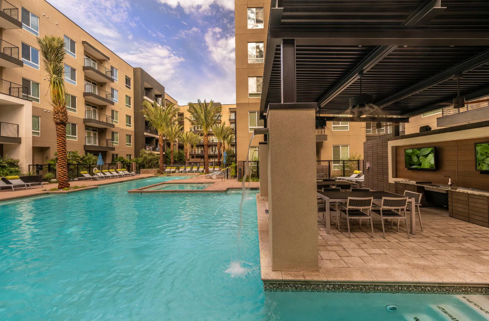 √ Bellagio Apartments Scottsdale Az