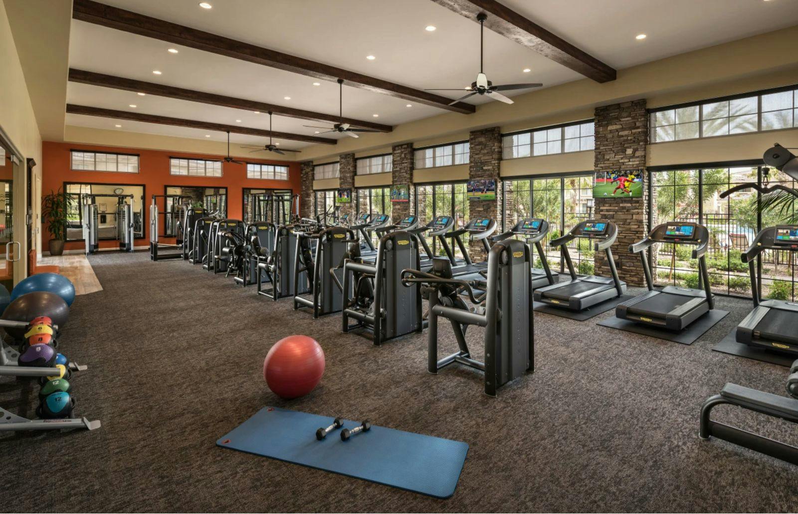 Luxury Apartment Homes San Valencia in Chandler, AZ