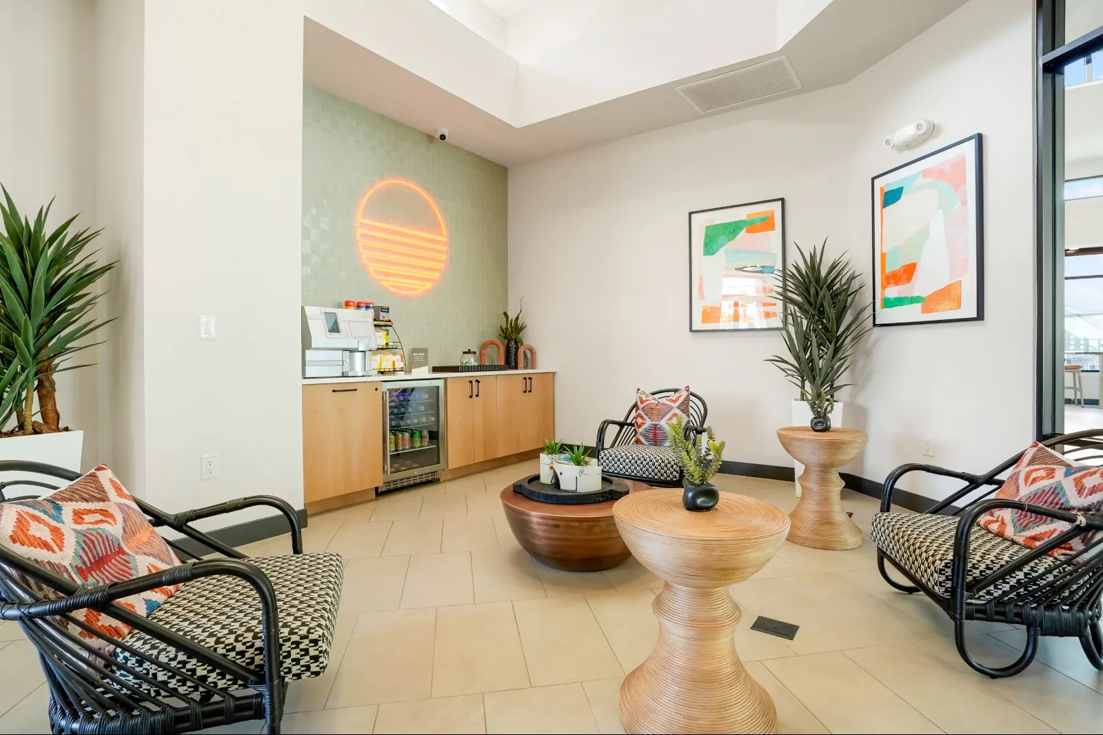 Nacona Apartments | Modern Apartments For Rent in Glendale, AZ
