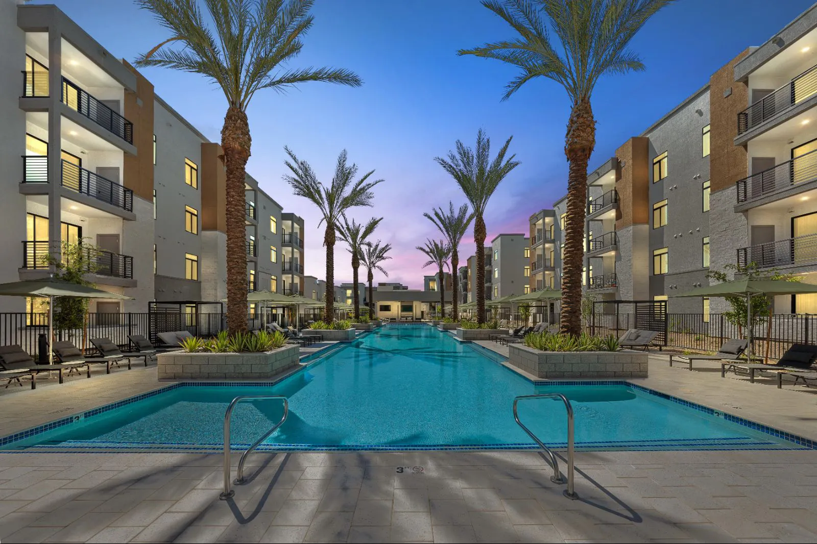 Pool and poolside area at The M at Shadow Mountain.