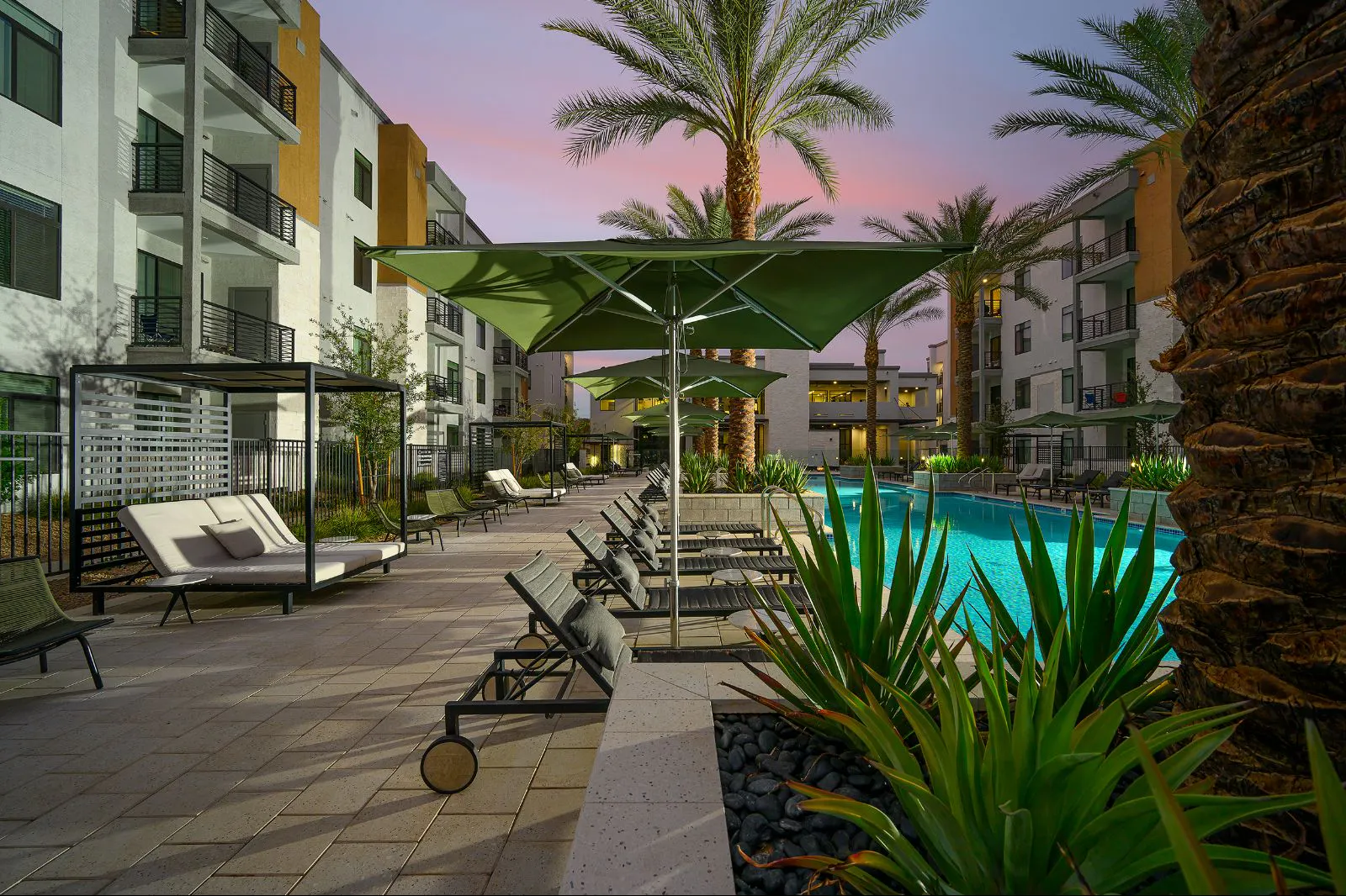 Pool and poolside area at The M at Shadow Mountain.
